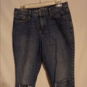 High waisted ripped jeans